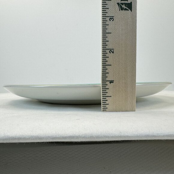 Enoch Wedgwood Christmas Plate 1973 First Edition "Christmas On The Farm" Avon - Picture 6 of 6